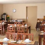 Residhotel Les Hauts D'andilly Lägenhetshotell