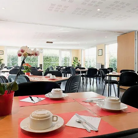 Lejlighedshotel Residhotel Les Hauts D'andilly 3*